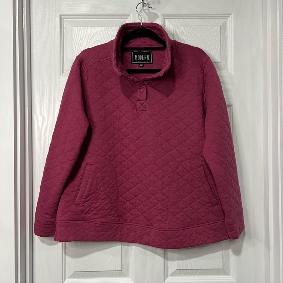 Modern Women's Quilted Burgundy Sweatshirt - Picture 1 of 6
